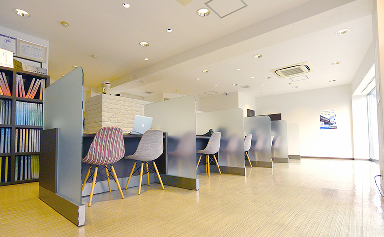 株式会社トラスティーホーム 枚方本店のスタッフや雰囲気